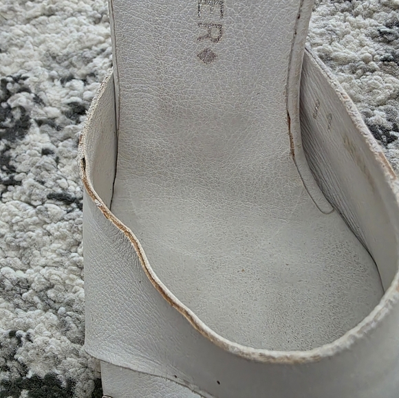 Donald Pliner Couture White Silver Leather Heel Sandal Open Toe 7 Rare Italy - Picture 4 of 8